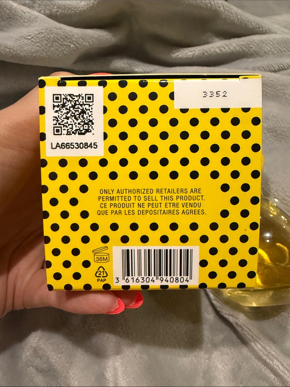 🐝 🍯 Marc Jacobs Honey EDP - Yellow with Adorable Bee Cap 3.3 oz 100ml - Picture 5 of 5